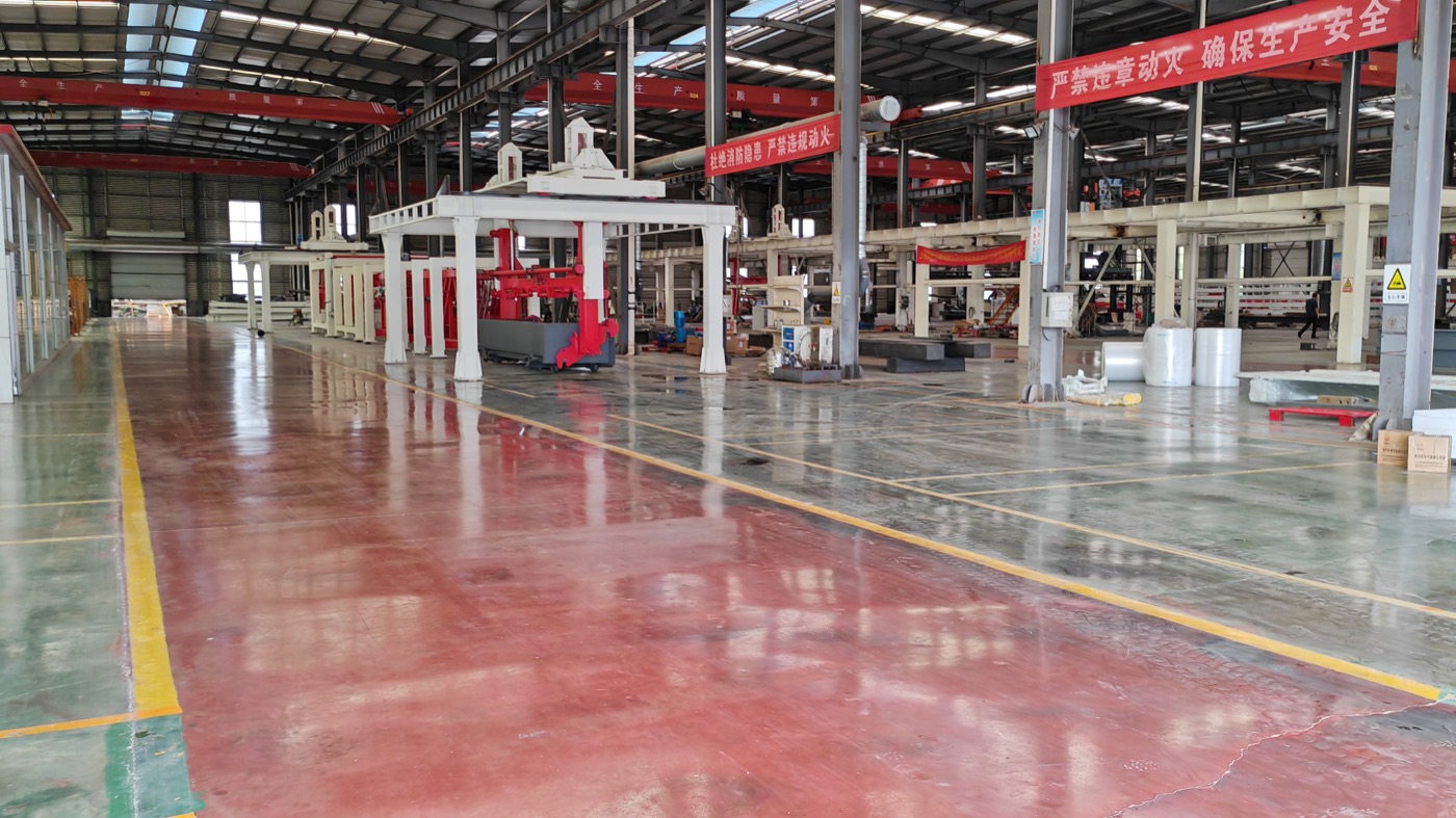 Petrochemical and refinery equipment manufacturing facility Equipment manufacturing plant visited by the Russian refinery delegation